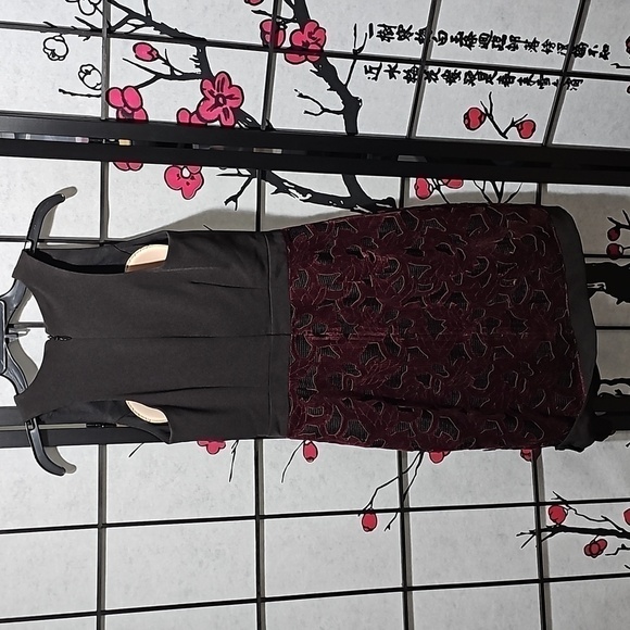 Adelyn Rae Sleeveless Black Plum Dress Size Small NWT - Picture 8 of 8